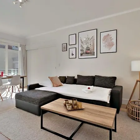 Huswell - Stylish At The Zeedijk Of * Knokke-Heist