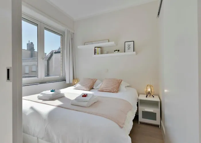 Apartment Huswell - Stylish At The Zeedijk Of