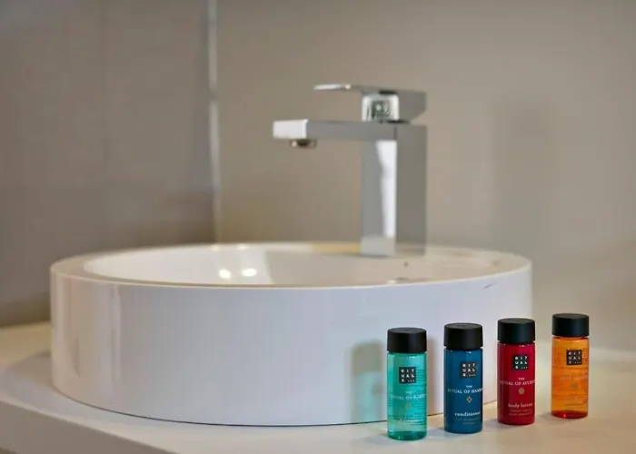 Huswell - Stylish At The Zeedijk Of Apartment Knokke-Heist